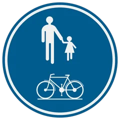 Panneau D10 : Partie de la voie publique réservée à la circulation des piétons et des cyclistes