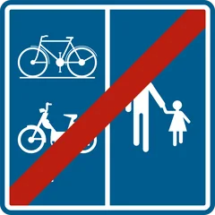 Panneau F101b : Fin du chemin réservé aux piétons, cyclistes, cavaliers et speed pedelecs, avec indication de la partie affectée à chaque catégorie