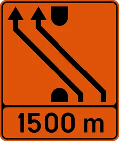 Panneau F83 : Signal de préavis annonçant une traversée de la berme centrale