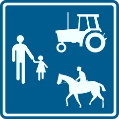 Panneau F99c : Chemin réservé aux véhicules agricoles, aux piétons, cyclistes, cavaliers et conducteurs de speed pedelecs (piéton cavalier tracteur)