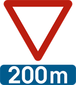 Signal B3 : Céder le passage annoncé à la distance indiquée