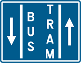 Signal F18 : Site spécial franchissable (bus et trams)