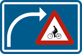 Signal F50bis : Cyclistes présents lors du changement de direction